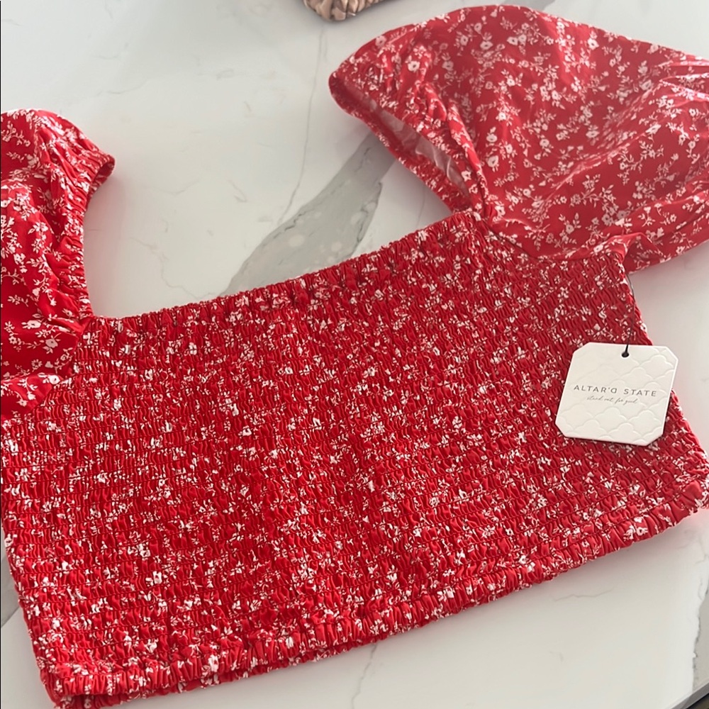 Altar'd State Red Floral Puff Sleeve Top